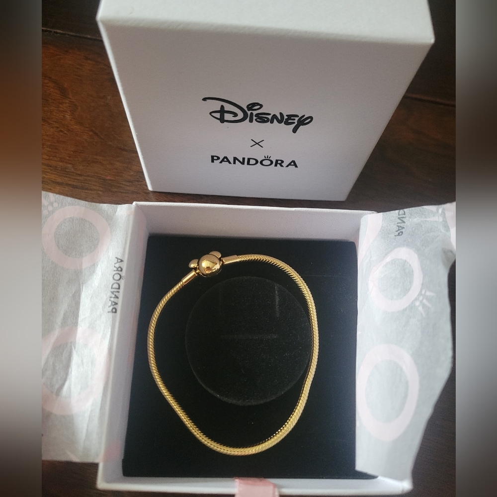 NIB Disney Pandora Gold Mickey Mouse Bracelet